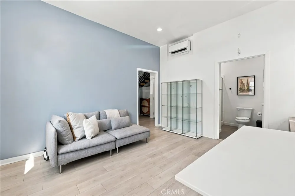 435 Village Brea, CA 92821
