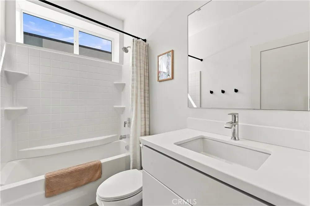 435 Village Brea, CA 92821