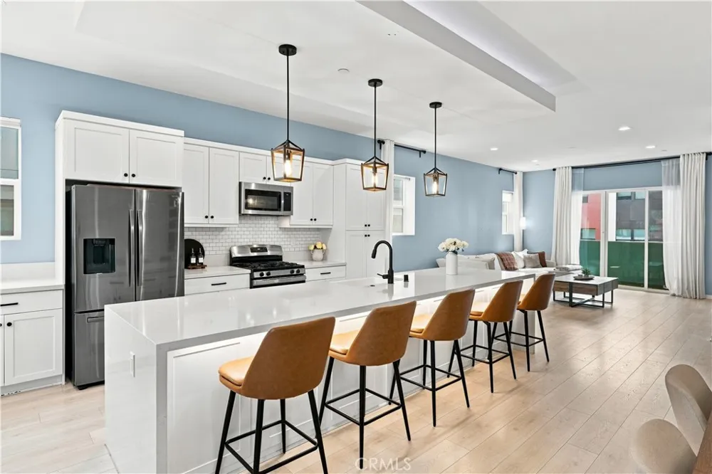 435 Village Brea, CA 92821