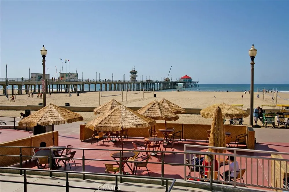 200 Pacific Coast Highway #329 Huntington Beach, CA 92648