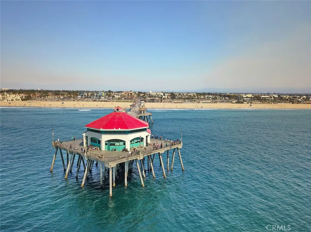 200 Pacific Coast Highway #329 Huntington Beach, CA 92648