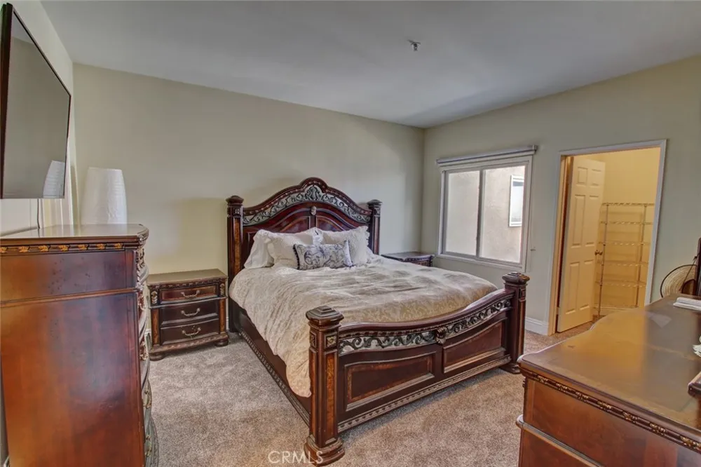 200 Pacific Coast Highway #329 Huntington Beach, CA 92648