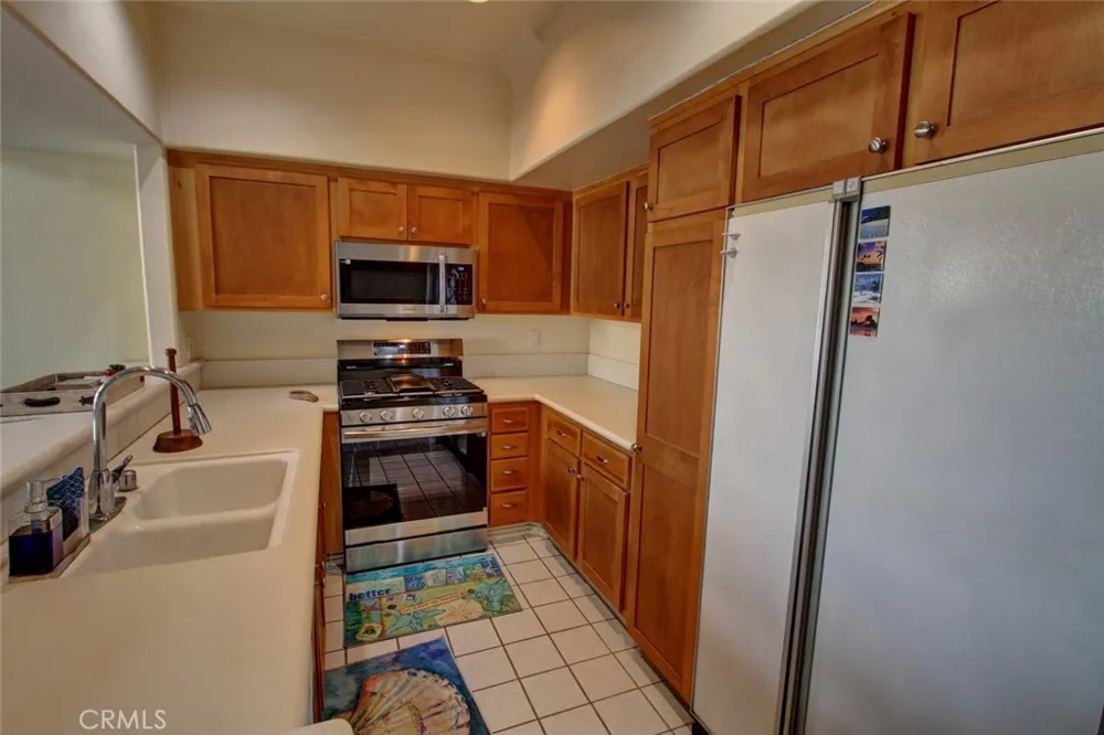 200 Pacific Coast Highway #329 Huntington Beach, CA 92648