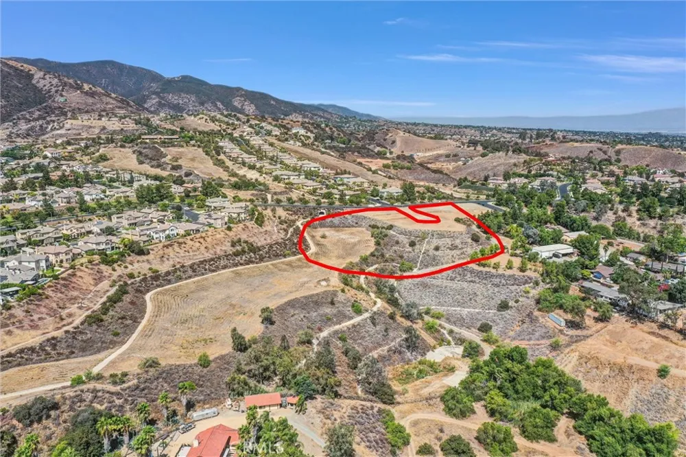 8311 Soft Winds Drive Corona, CA 92883