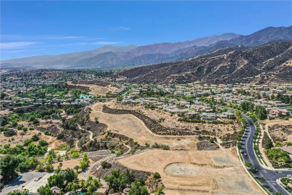 8311 Soft Winds Drive Corona, CA 92883