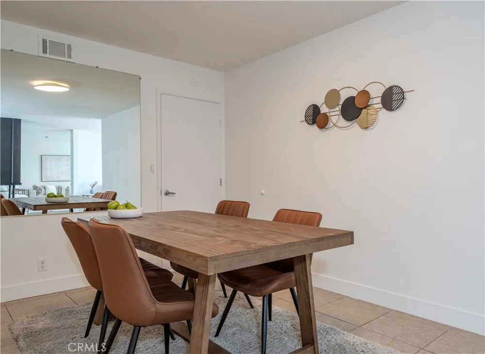 3062 Johnson Avenue Costa Mesa, CA 92626