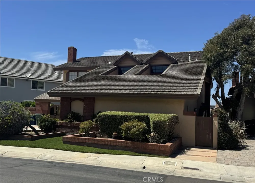 17052 Marina Bay Huntington Beach, CA 92646