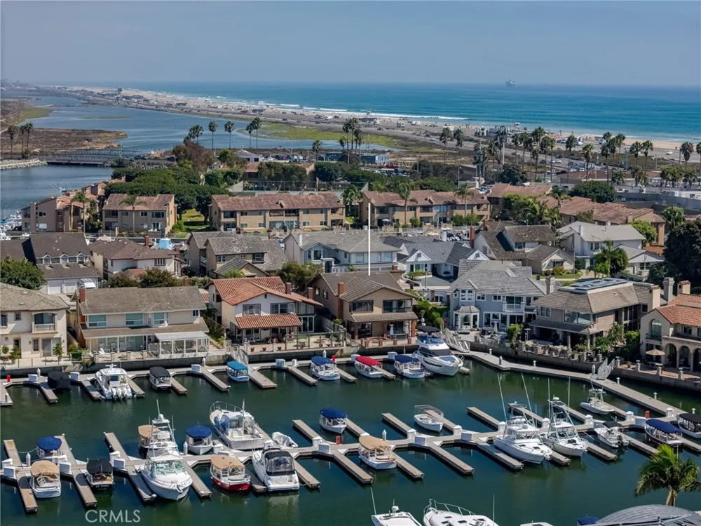 17052 Marina Bay Huntington Beach, CA 92646