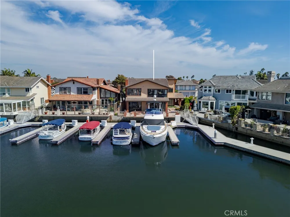 17052 Marina Bay Huntington Beach, CA 92646