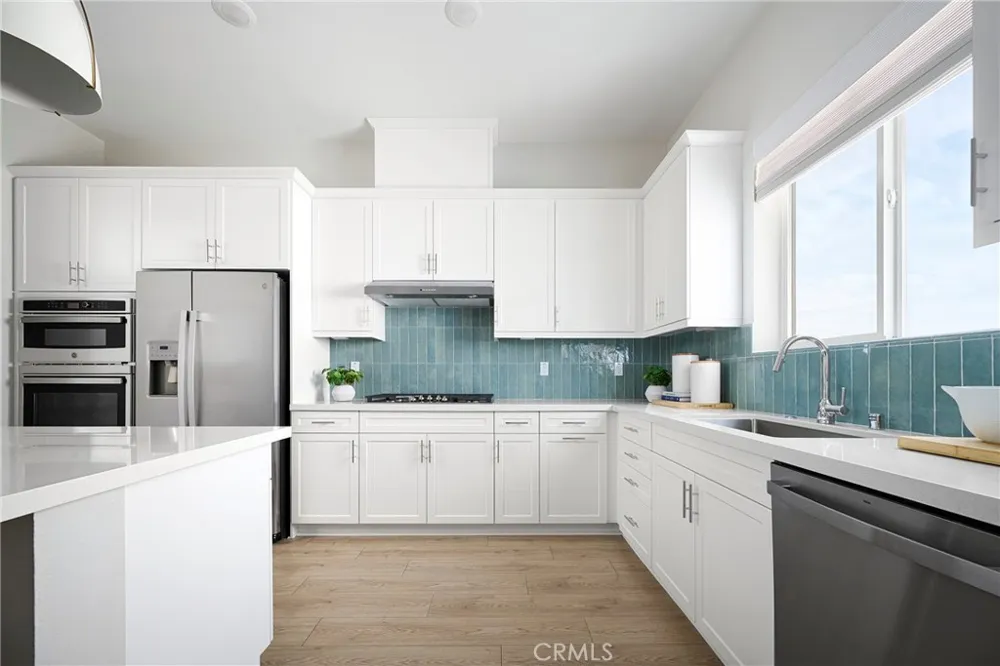 467 Treble Irvine, CA 92618