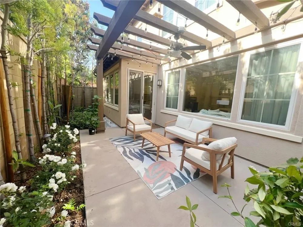 75 Brindisi Irvine, CA 92618