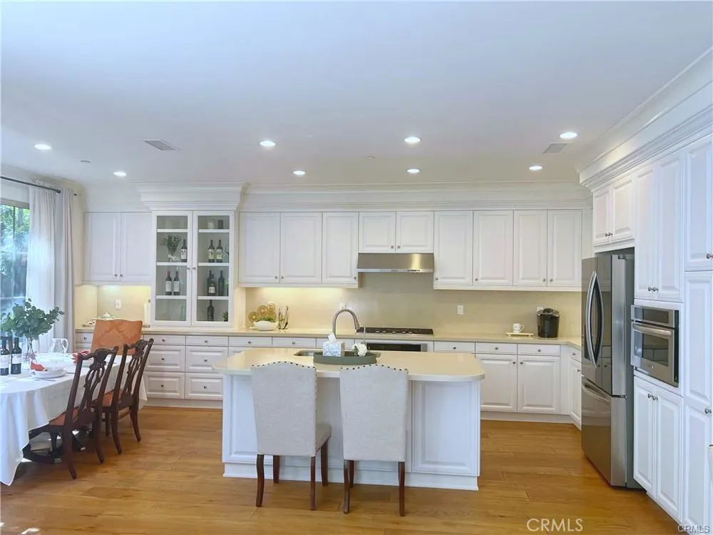 75 Brindisi Irvine, CA 92618