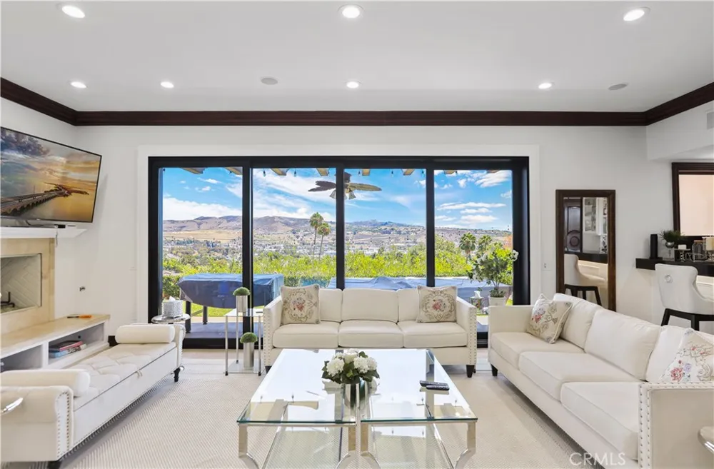 6 Riverstone Laguna Niguel, CA 92677