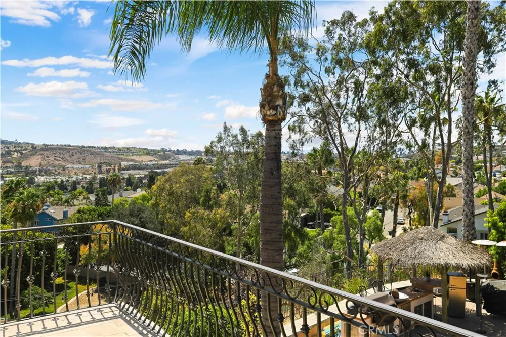 6 Riverstone Laguna Niguel, CA 92677