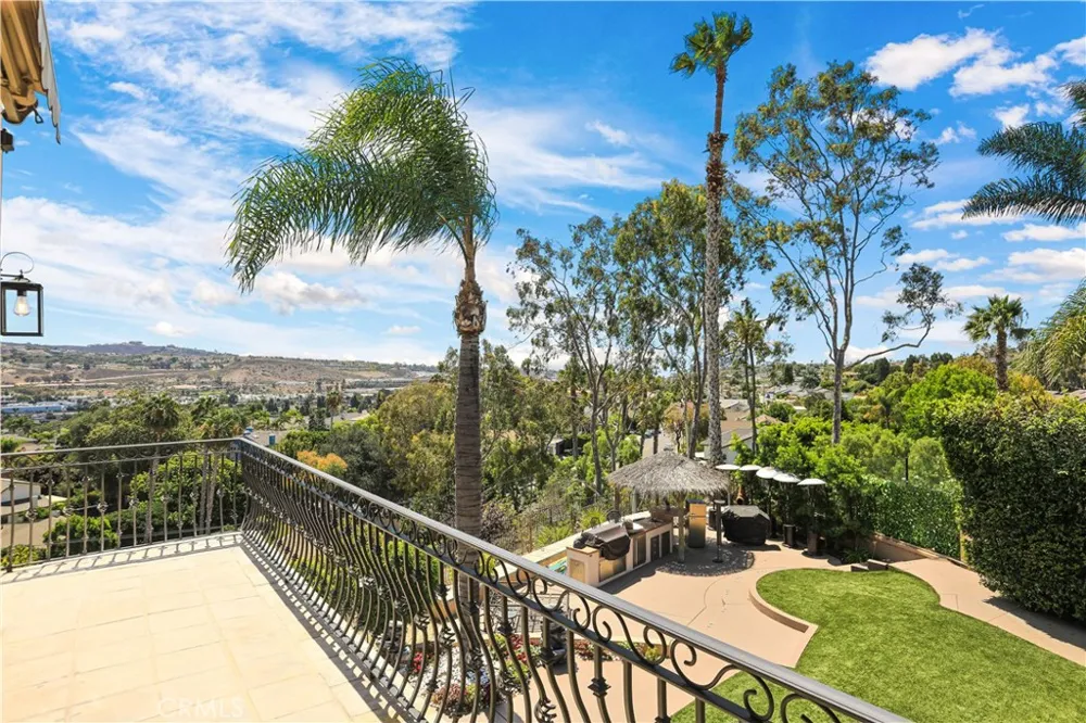 6 Riverstone Laguna Niguel, CA 92677