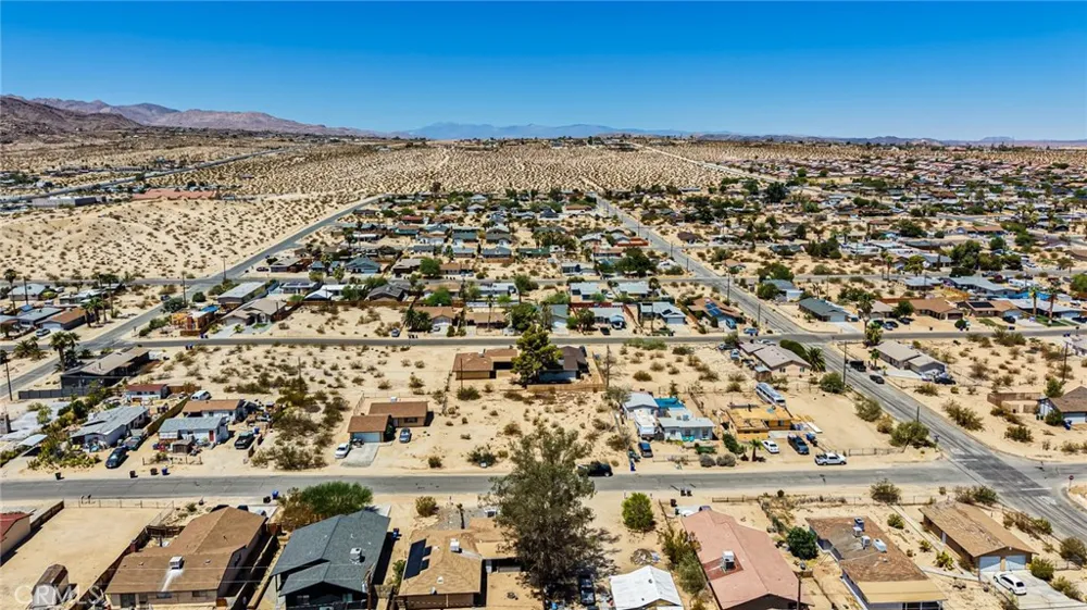 6246 Cahuilla Avenue 29 Palms, CA 92277