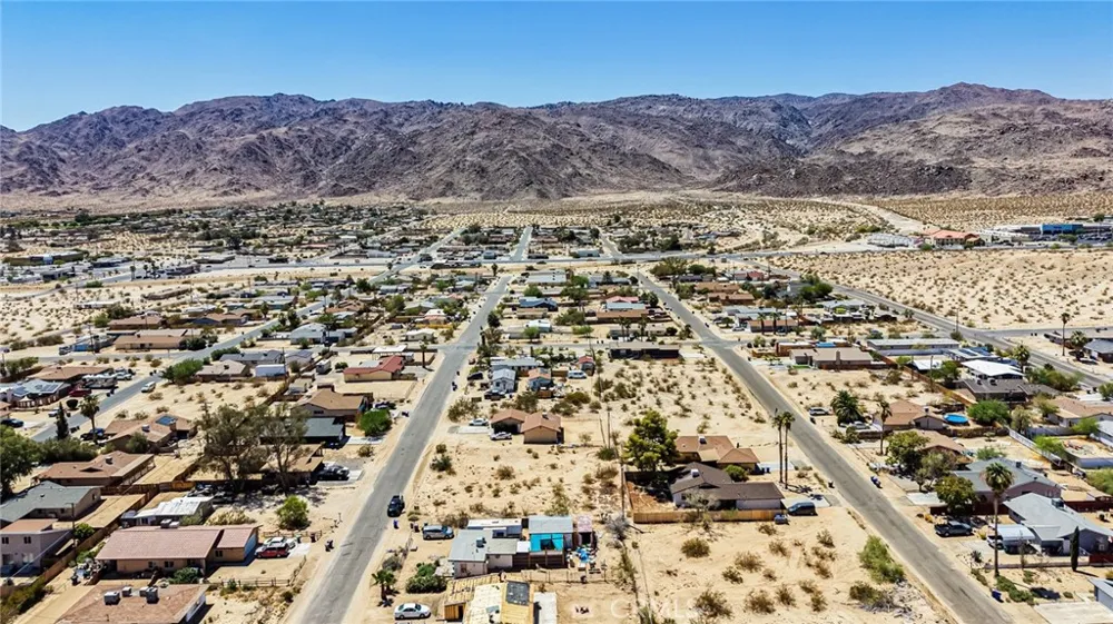 6246 Cahuilla Avenue 29 Palms, CA 92277
