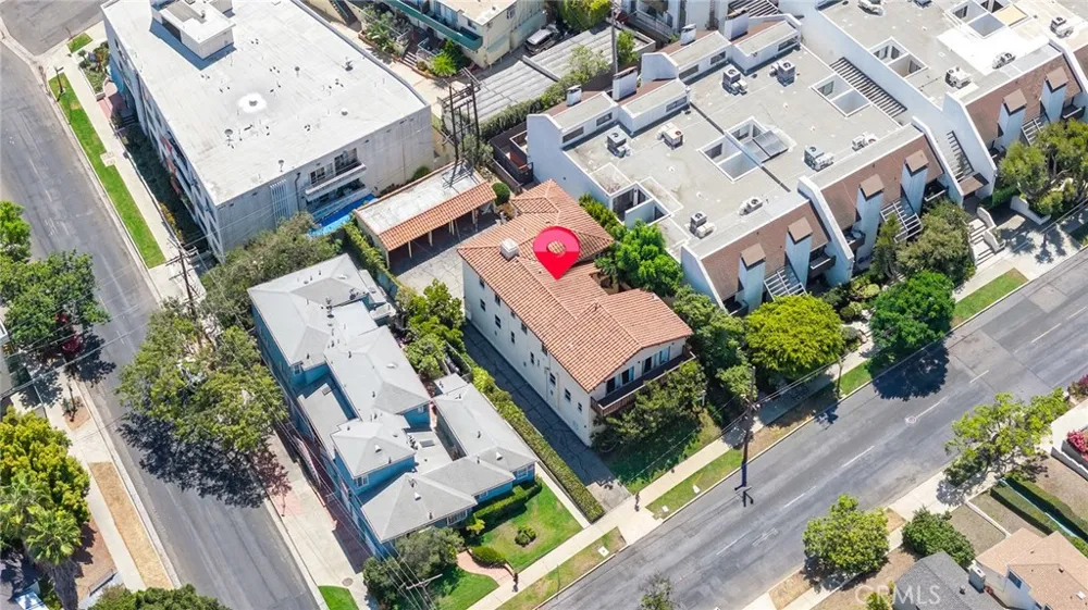 10706 Ohio Los Angeles, CA 90024