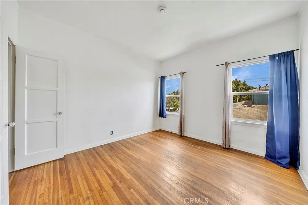 10706 Ohio Los Angeles, CA 90024