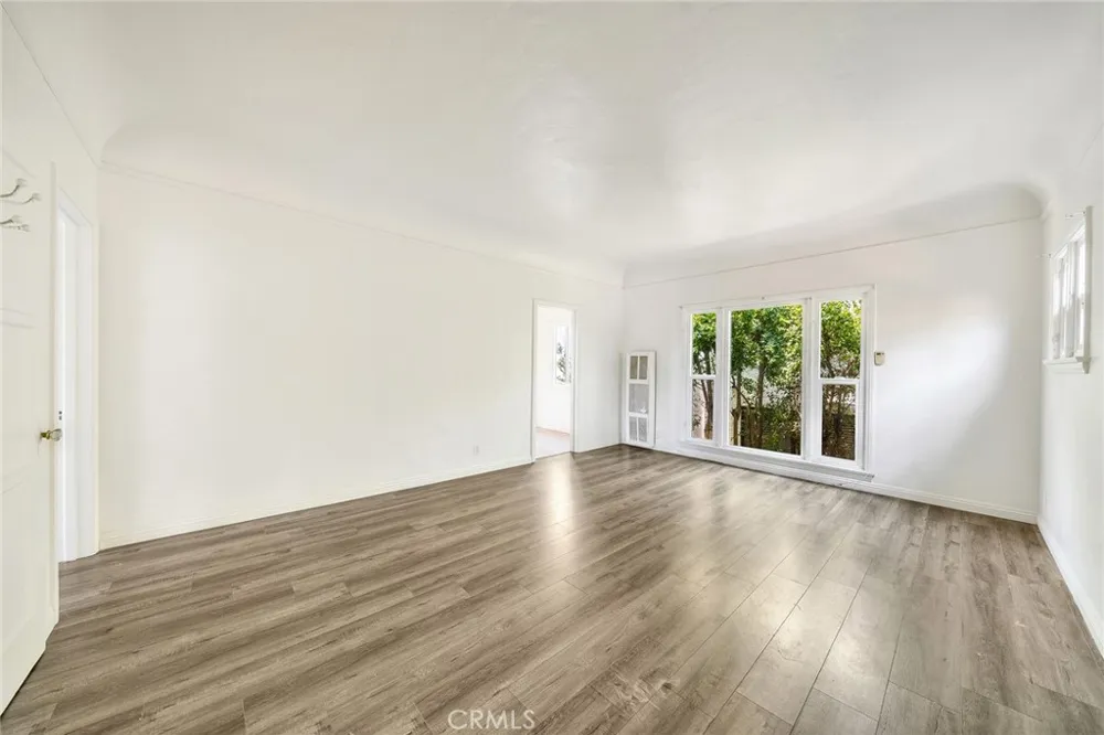 10706 Ohio Los Angeles, CA 90024