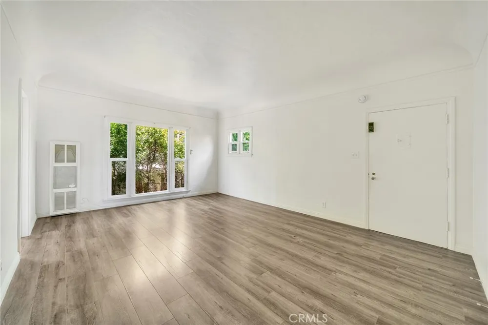 10706 Ohio Los Angeles, CA 90024