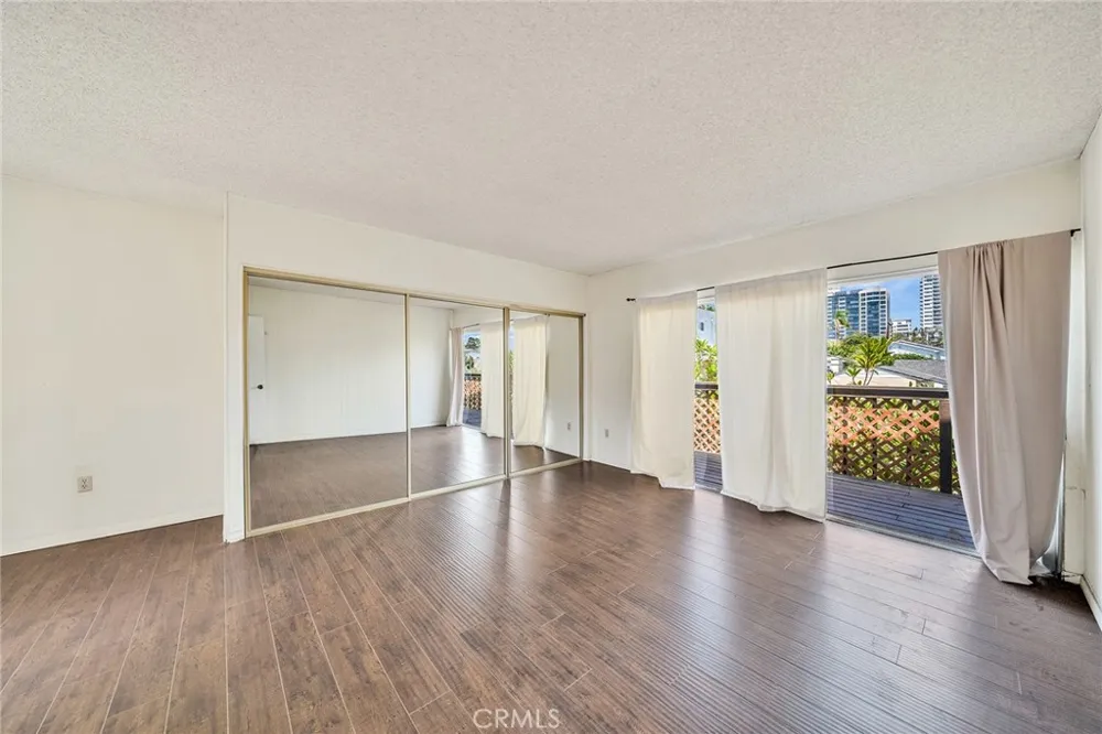 10706 Ohio Los Angeles, CA 90024