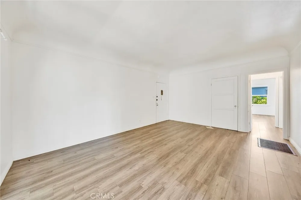 10706 Ohio Los Angeles, CA 90024
