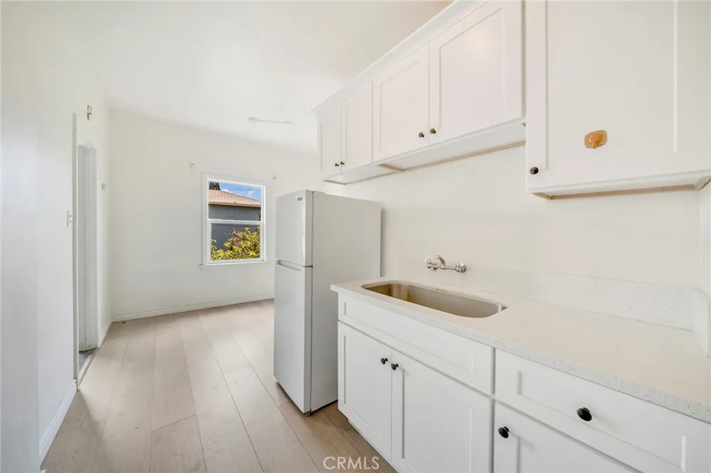 10706 Ohio Los Angeles, CA 90024