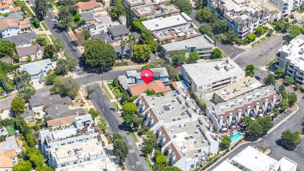 10706 Ohio Los Angeles, CA 90024