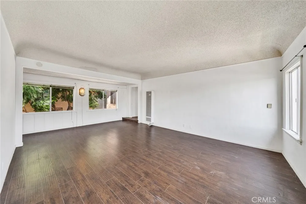 10706 Ohio Los Angeles, CA 90024