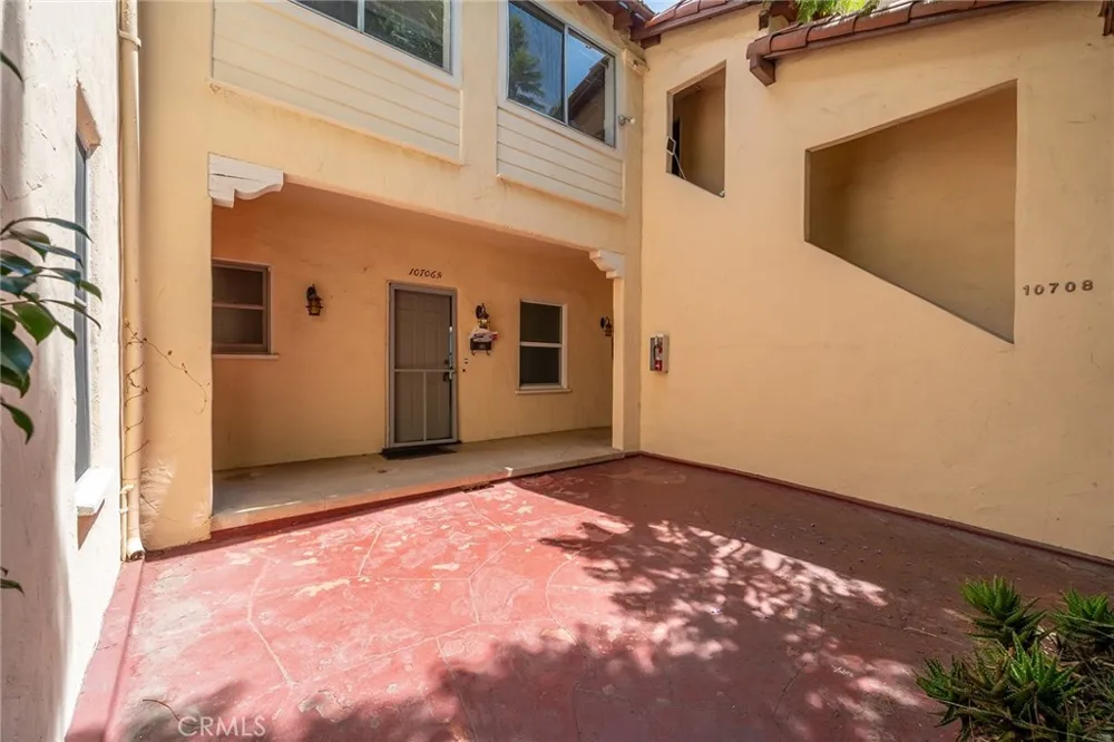 10706 Ohio Los Angeles, CA 90024