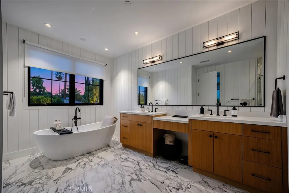 4158 Farmdale Studio City, CA 91604