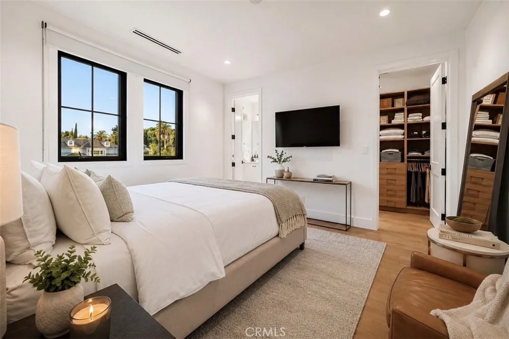 4158 Farmdale Studio City, CA 91604