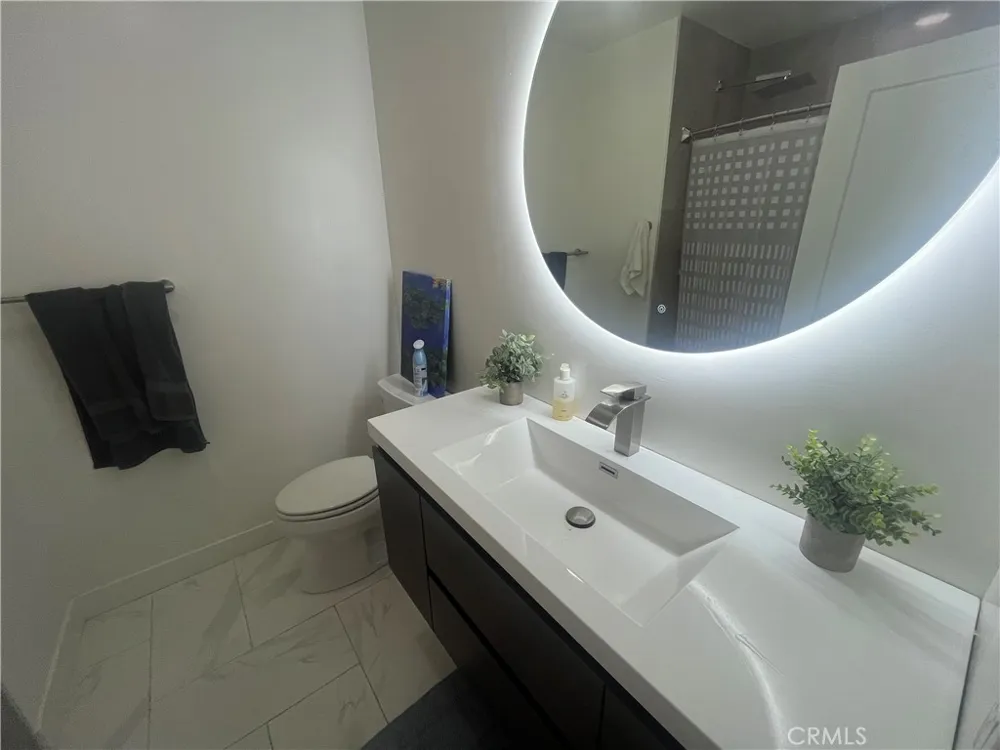 9441 El Blanco Fountain Valley, CA 92708
