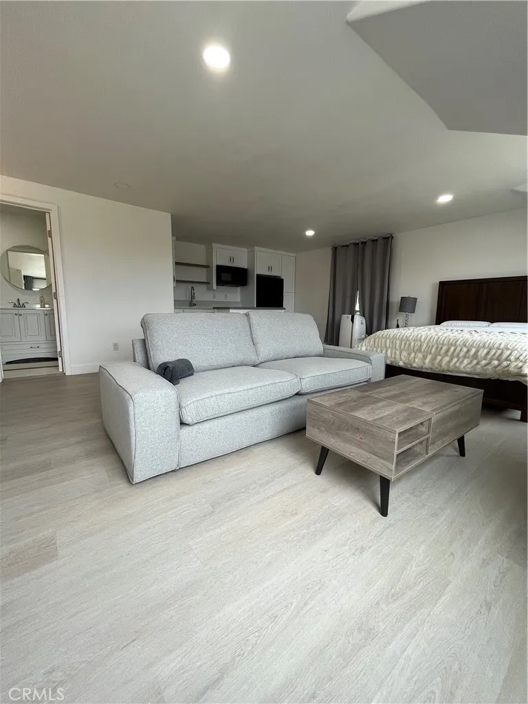 9441 El Blanco Fountain Valley, CA 92708