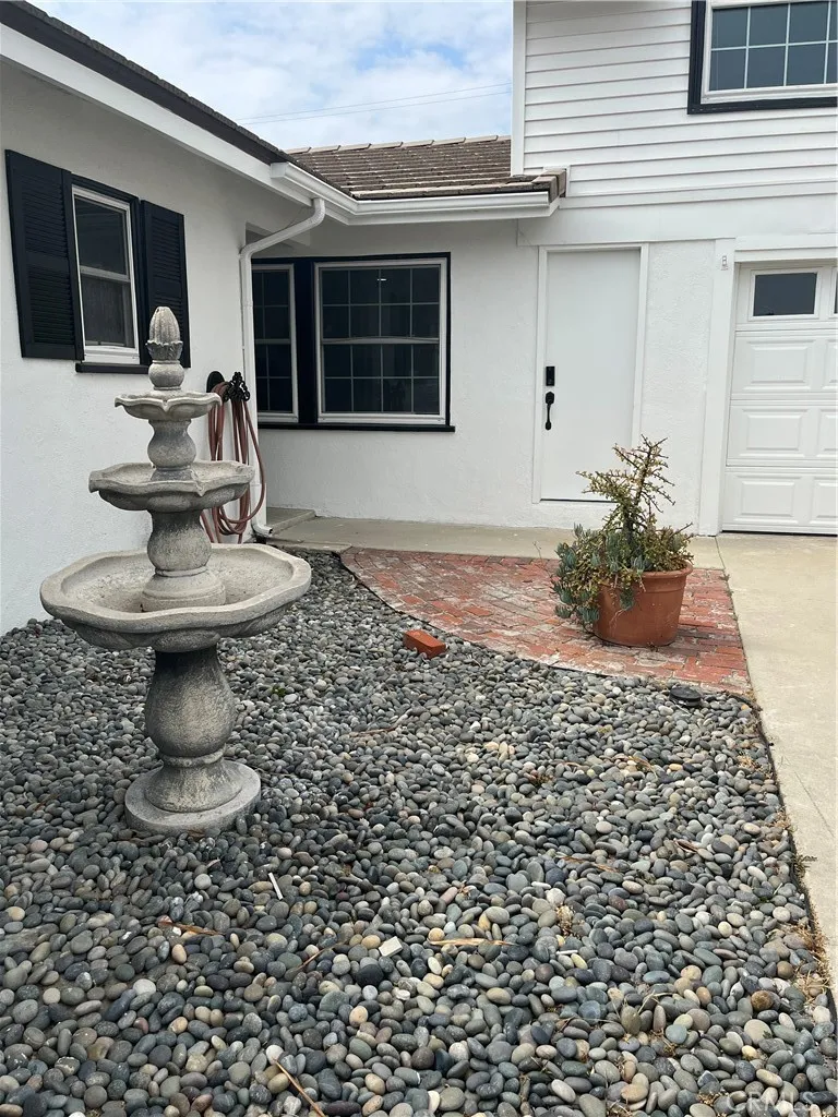 9441 El Blanco Fountain Valley, CA 92708