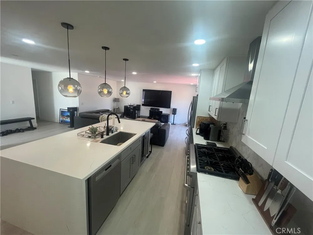 9441 El Blanco Fountain Valley, CA 92708