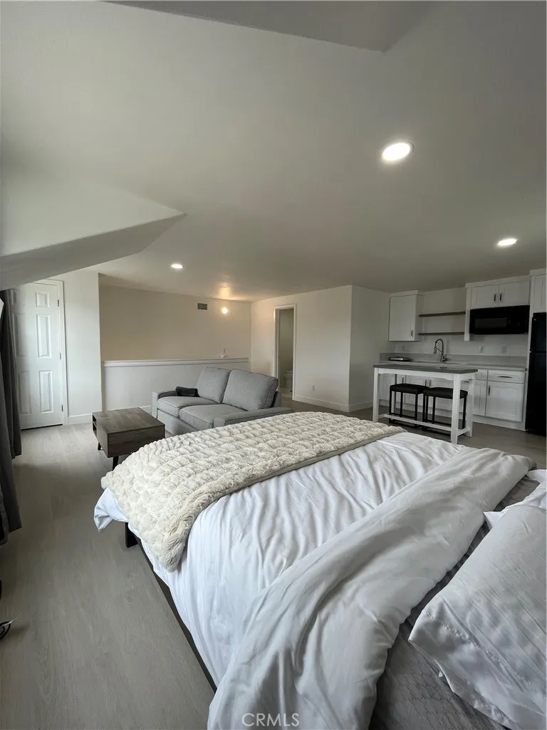 9441 El Blanco Fountain Valley, CA 92708