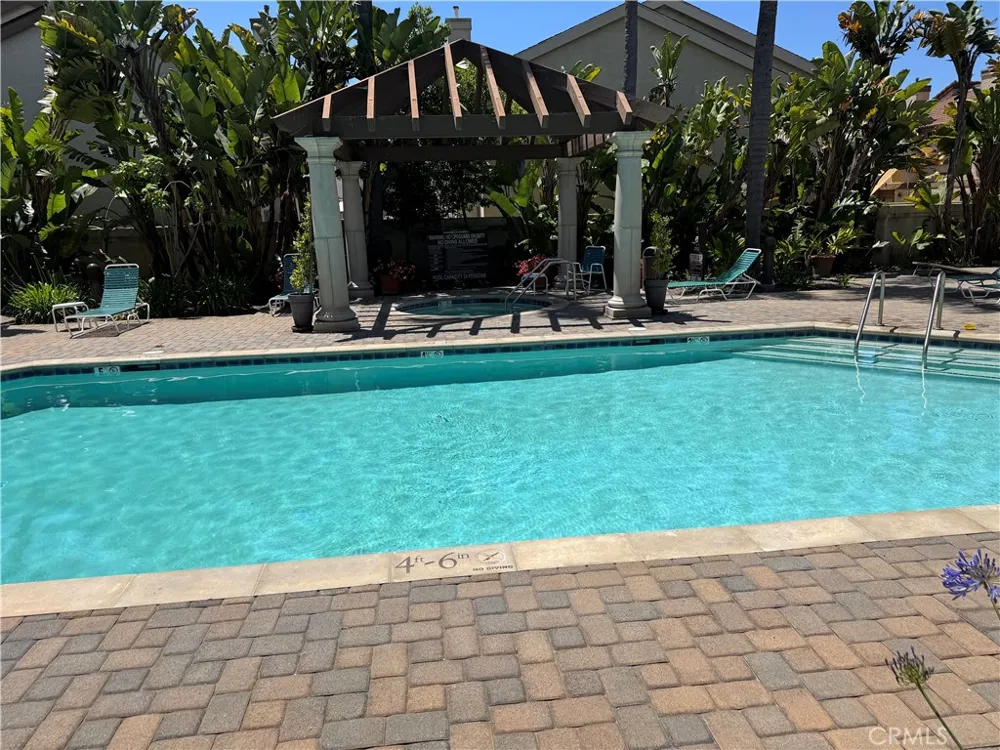 4762 Tiara #102 Huntington Beach, CA 92649