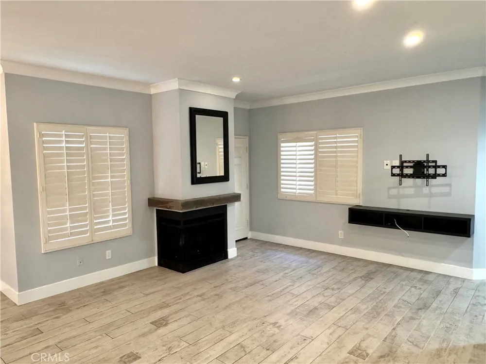 4762 Tiara #102 Huntington Beach, CA 92649