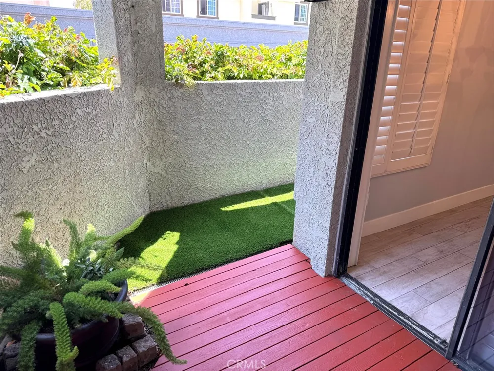 4762 Tiara #102 Huntington Beach, CA 92649