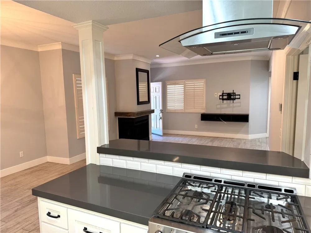 4762 Tiara #102 Huntington Beach, CA 92649