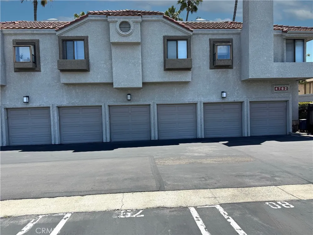 4762 Tiara #102 Huntington Beach, CA 92649
