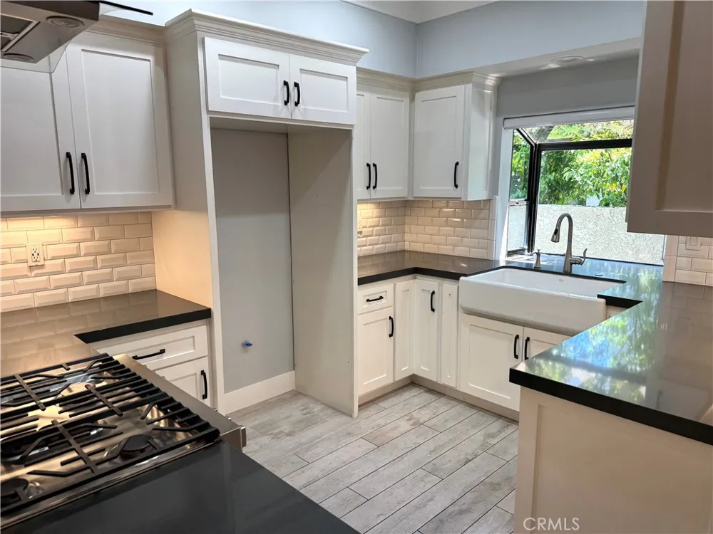 4762 Tiara #102 Huntington Beach, CA 92649