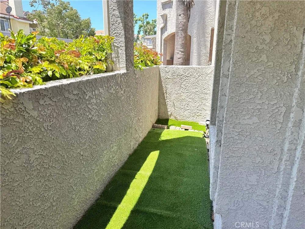 4762 Tiara #102 Huntington Beach, CA 92649