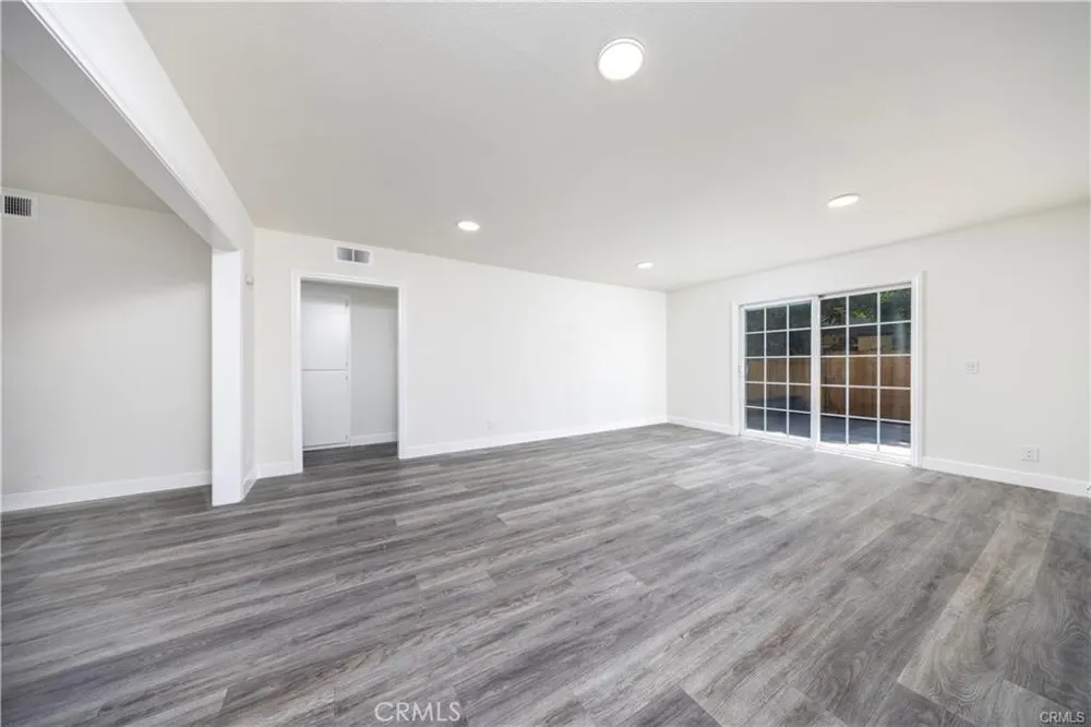 84 Clearbrook #37 Irvine, CA 92614