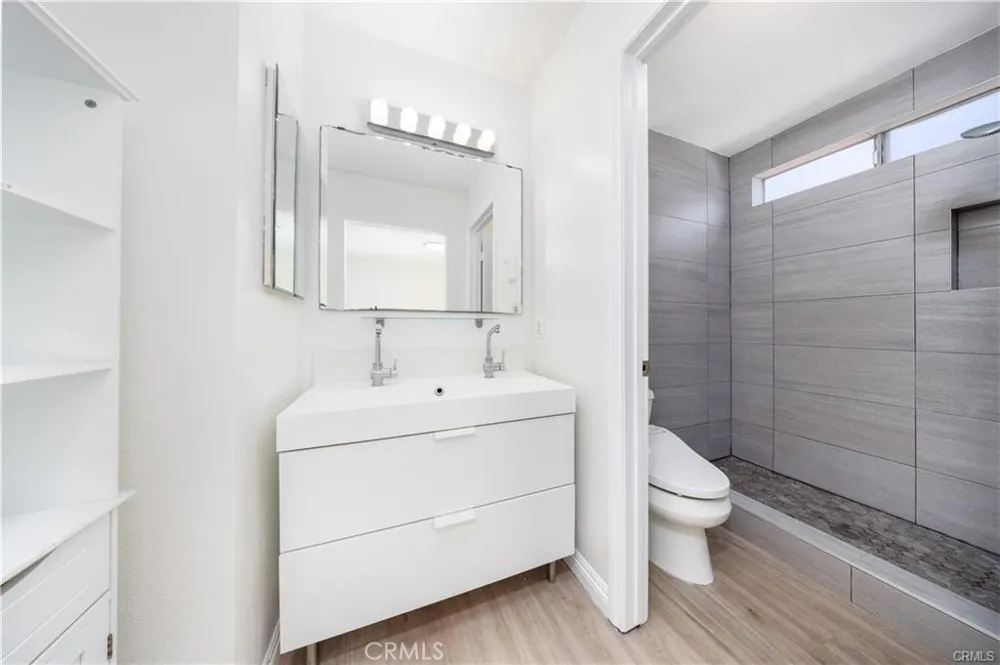 84 Clearbrook #37 Irvine, CA 92614