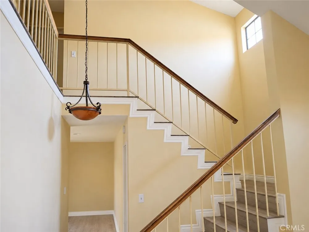14571 Long View Fontana, CA 92337