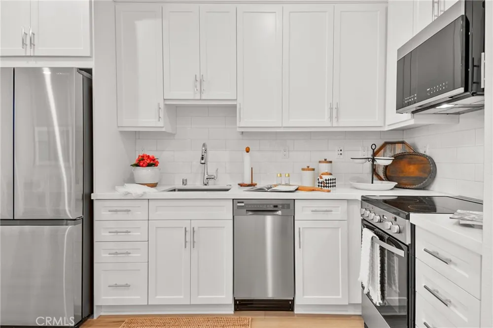 1046 Hazel Drive Rancho Mission Viejo, CA 92694