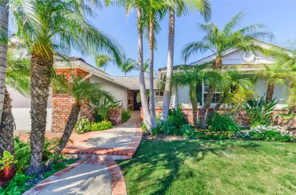 213 Louise Dr Placentia, CA 92870